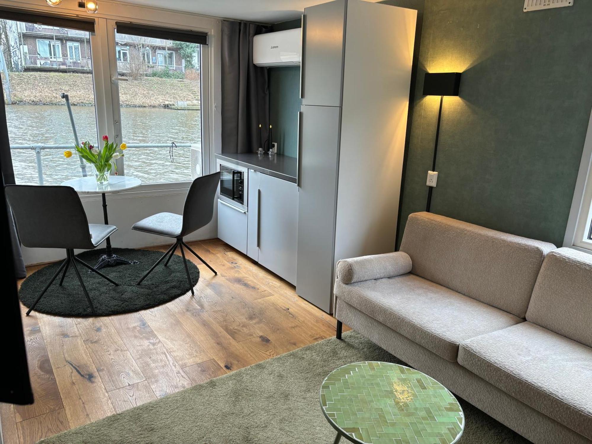 Luxury Studio On Robs Houseboat Special For Couples 암스테르담 외부 사진