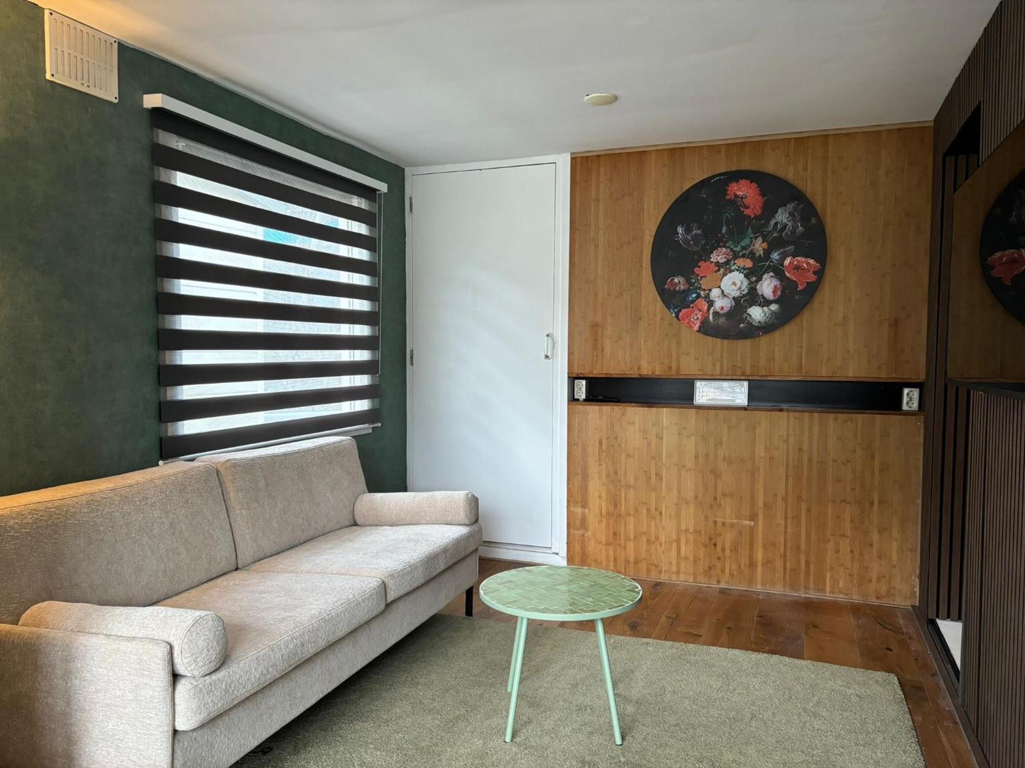 Luxury Studio On Robs Houseboat Special For Couples 암스테르담 외부 사진